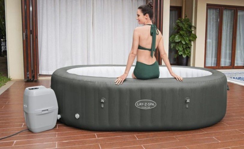 НОВО Суперлуксозно надуваемо джакузи  Mauritius  2.70м-1.80м