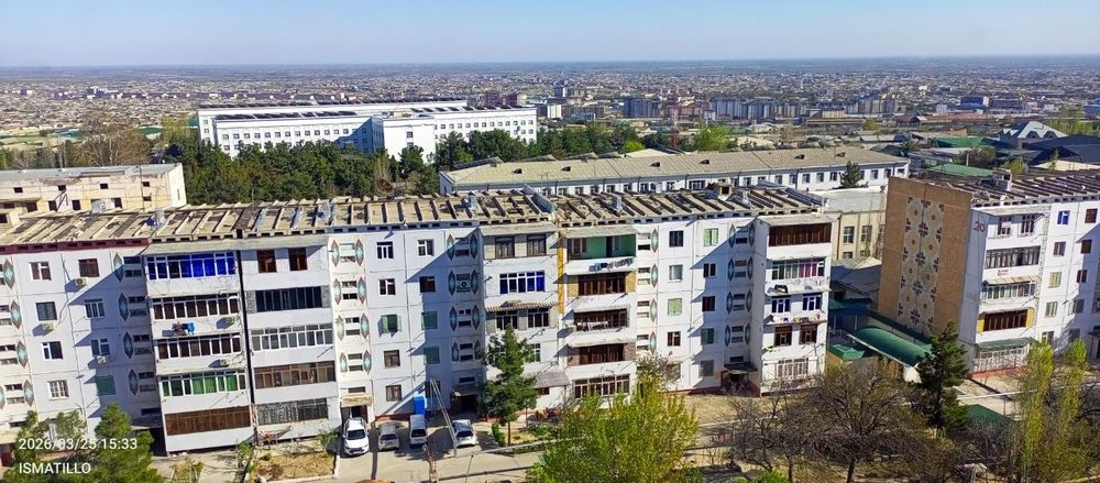 3 xonali kvartira sotiladi