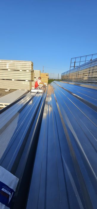 Vând Panouri sandwich transport gratuit!