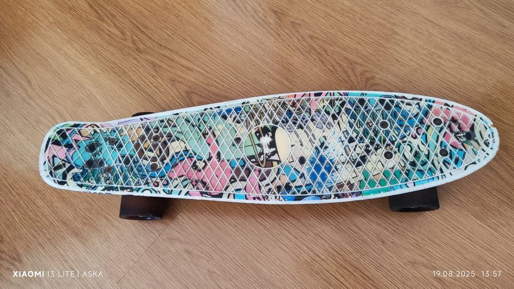 Пейниборд со светящиеся колёсами