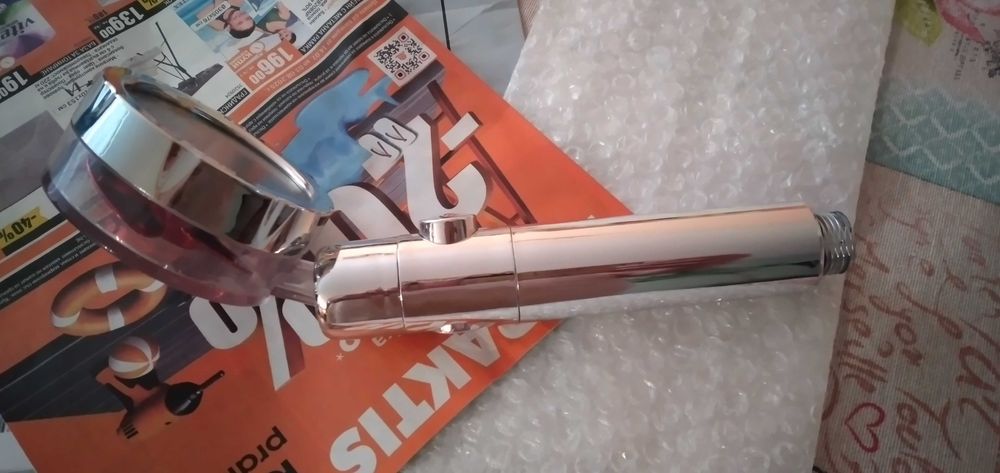 Продавам  душ слушалки