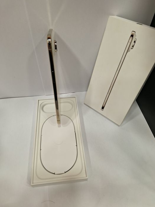 Hope Amanet P1 iPhone Air