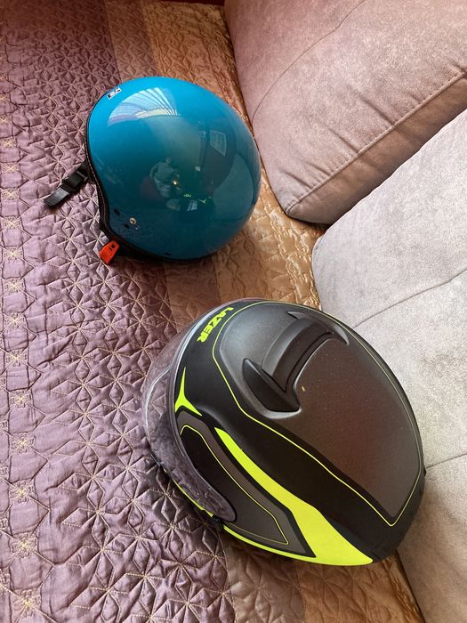 Каски за скутер или мотор