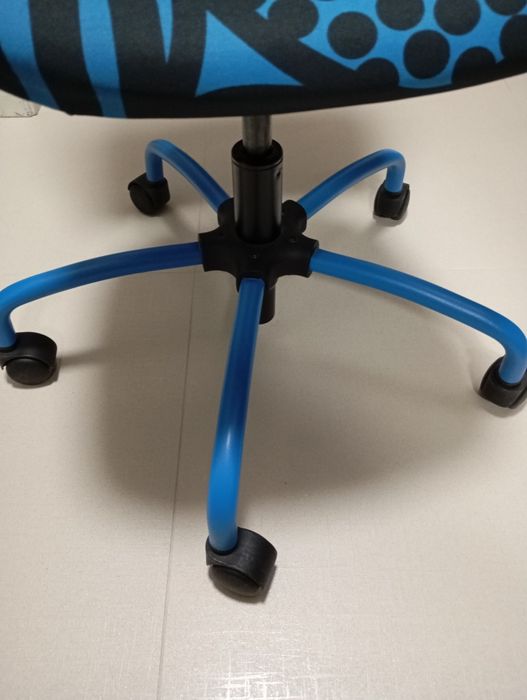 Стол за бюро IKEA