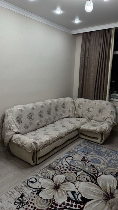 Продам диван 15 к