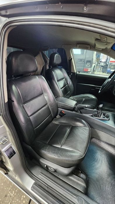 Opel omega srochno sotiladi