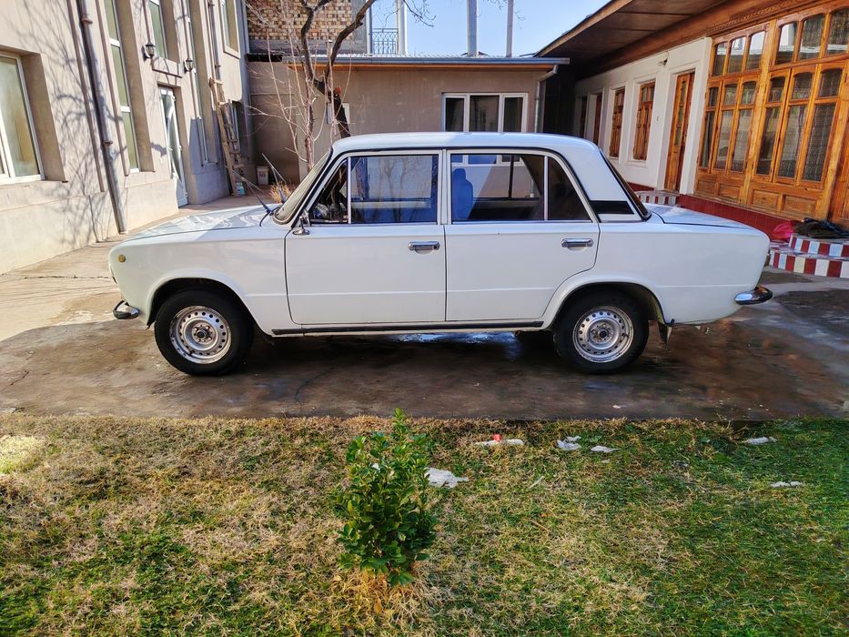 Ваз 21 011 sróchna sotiladi