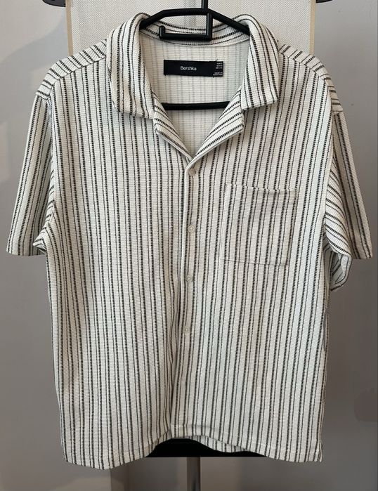Рубашка Bershka в полоску (S) — жатая текстура