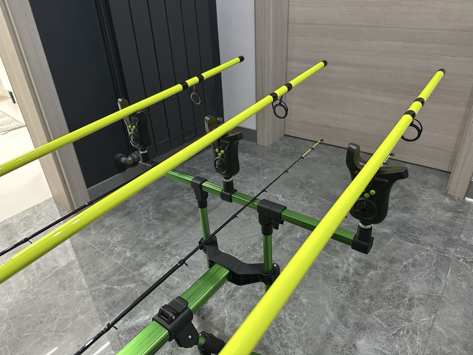 SET complet pescuit 3 lansete /feeder BOLENTINO PLUS+ 3 mulinete  Robinhab River Monster LA 5000 + Rod Pod