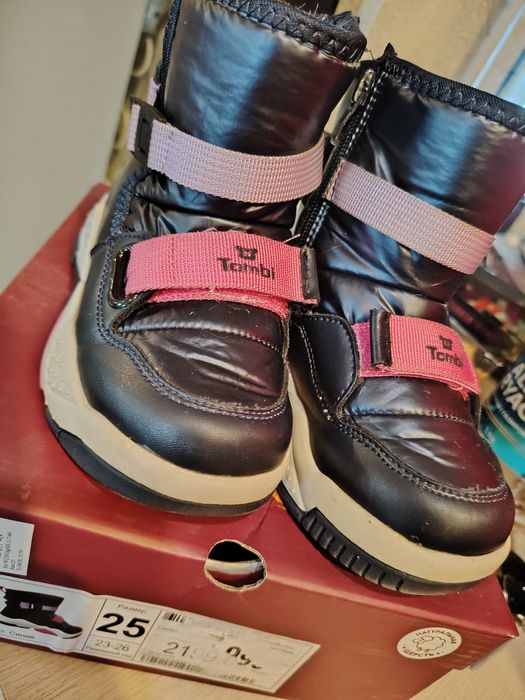 Обувь на девочку 25-26