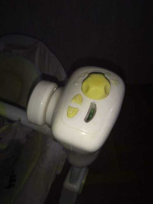 Люлка - шезлонг нова