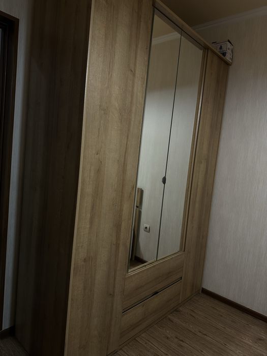 Спальный гарнитур дерево 112тыс