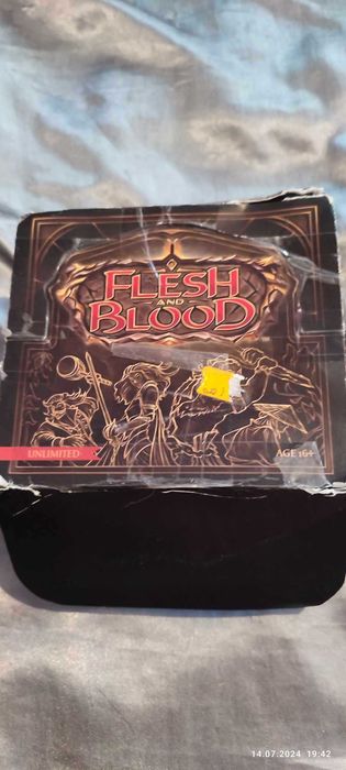 Карти Flesh and Blood (Над 360 бр.)