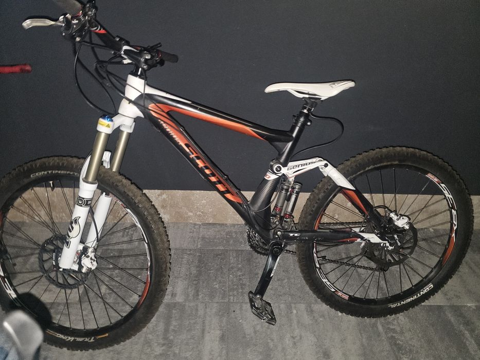Bicicleta scott genius full suspenion carbon
