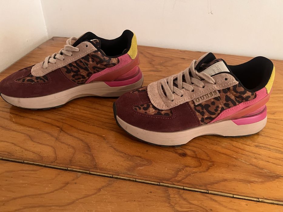 Дамски маратонки Guess