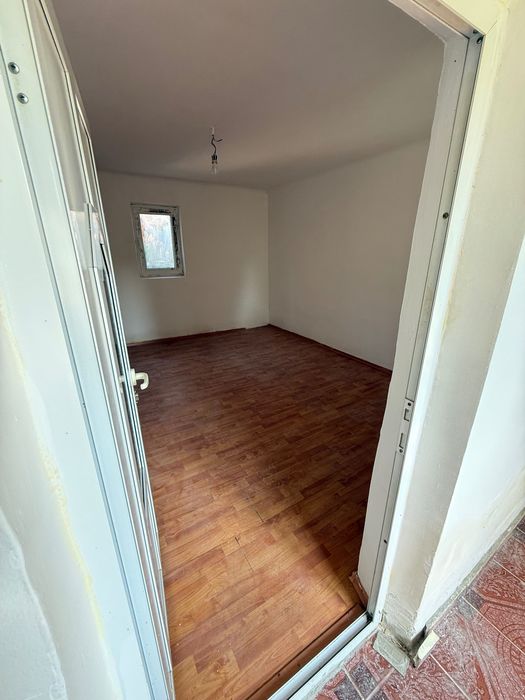 Casa si teren de vanzare com. Cornesti Dambovita