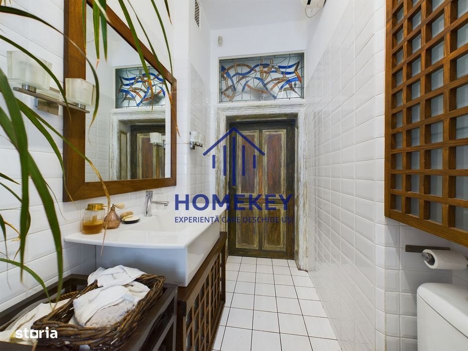Casa/Vila de Inchiriat cu Terasa- centru