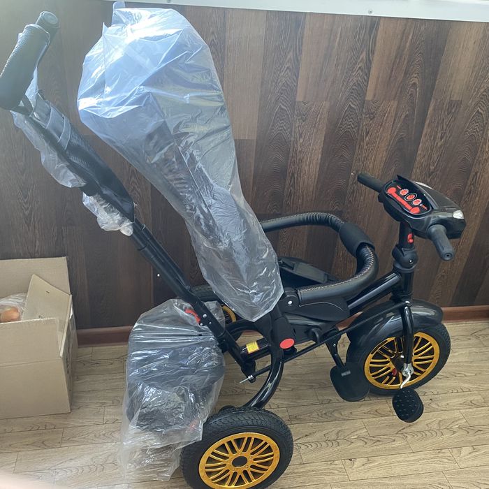 Трехколесный велосипед