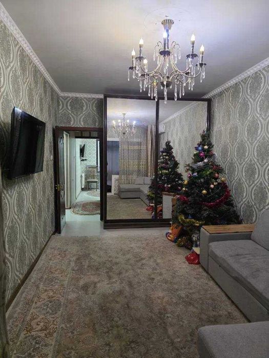 Продаю квартиру.Юнусабад 19  Кредит Азия , бетонка  2/5/5