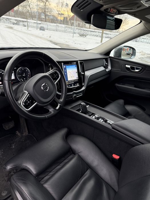 Volvo XC60 2020 AWD Mild Hybrid 2.0 diesel 197 CP