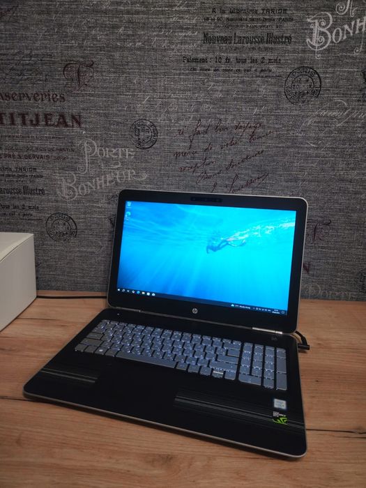 Ноутбук HP Pavilion