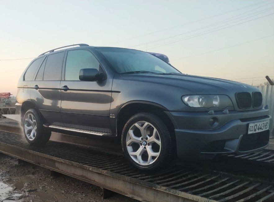 BMW X5 e53  4.4L