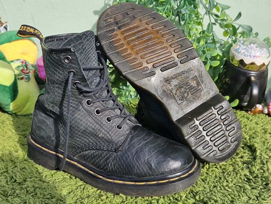 Dr Martens оригинални боти N37