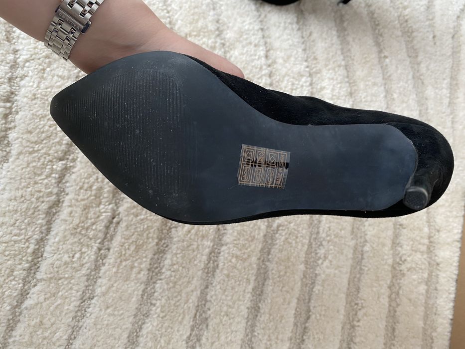 Botine din piele intoarsa