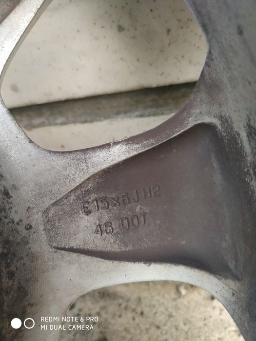 4броя лети джанти с гуми за Мицубиши спейс стар петнадесет цола