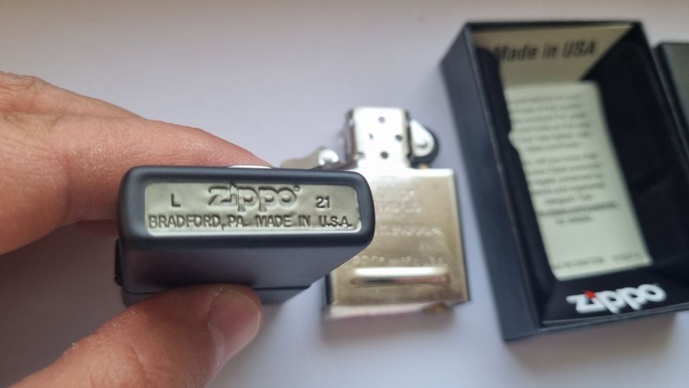 Bricheta ZIPPO Mercedes  noua, made in USA