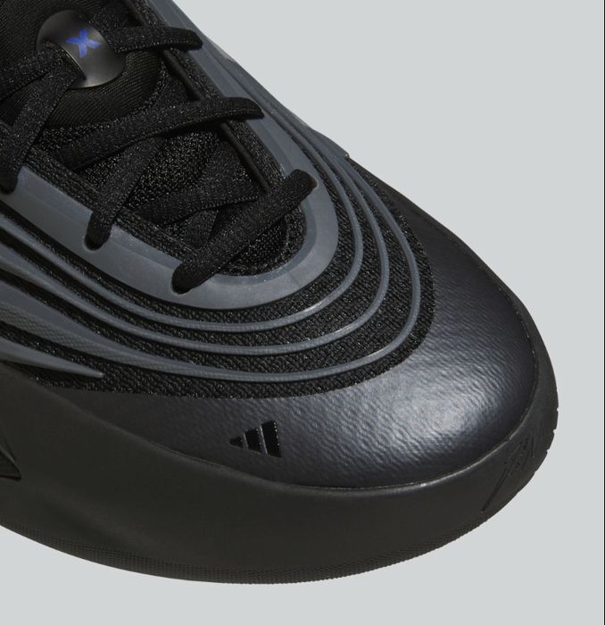 Кроссовки Adidas