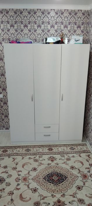 Продам шкаф почти новый