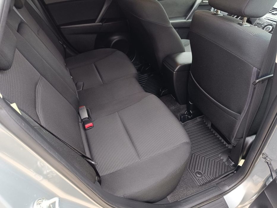 Mazda 3 1.6 benzina 105 cp an 2013 rar efectuat