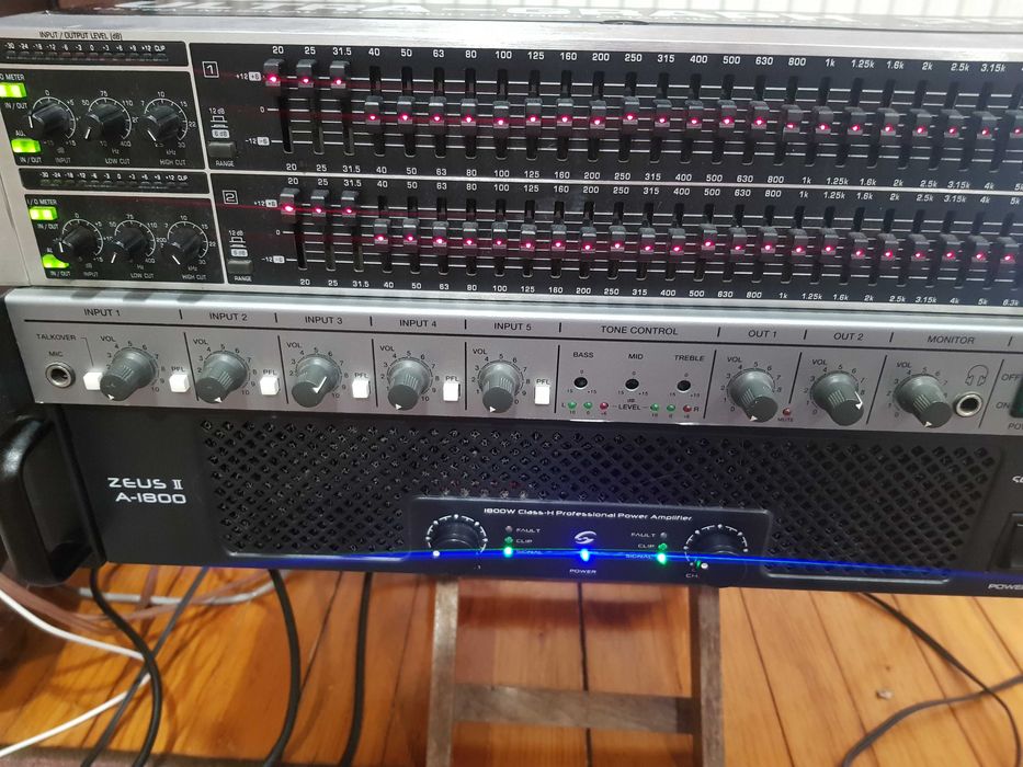 Усилвател ZEUS II H-1800 - работещ