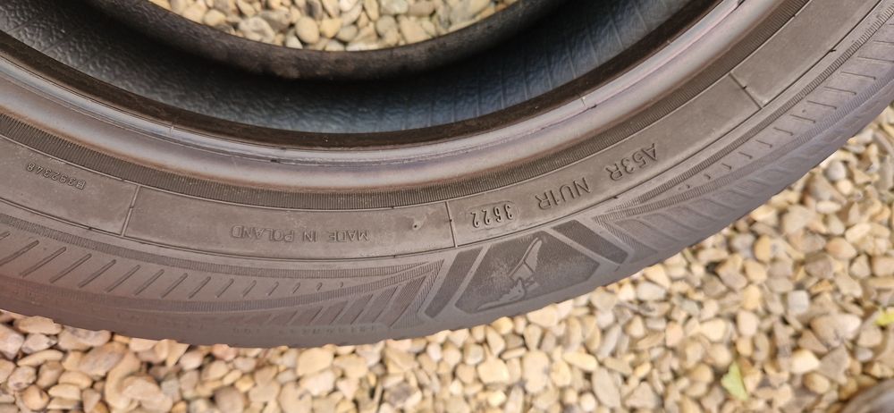 1 Anvelopa Good Year 215 55 R17 M+S . Dot 2022