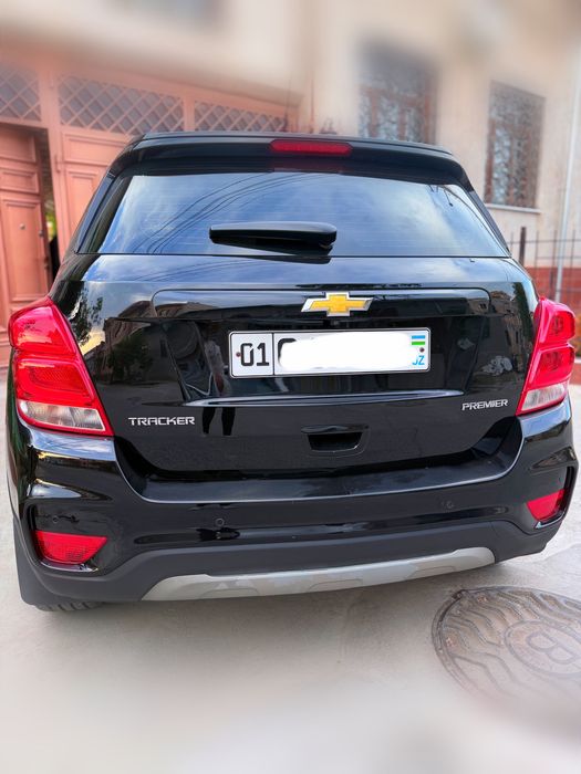 Tracker 1 premier