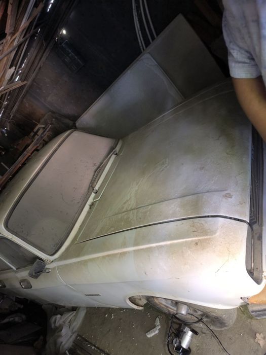 Москвич автомобиль