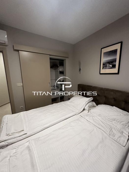 Дава се под наем Тристаен апартамент в Варна, Център - 120 кв.м за 1500 € - Снимка #11