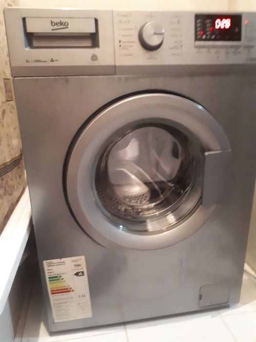 Продам стиральную машину