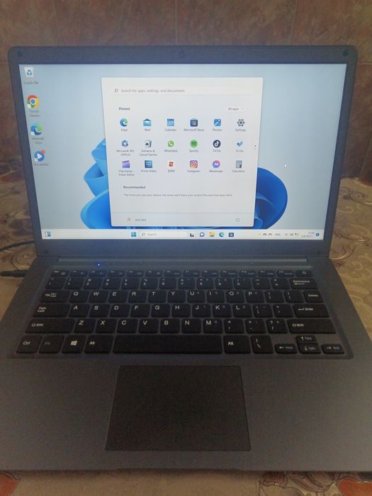 Лаптоп чисто нов Bocconi T1