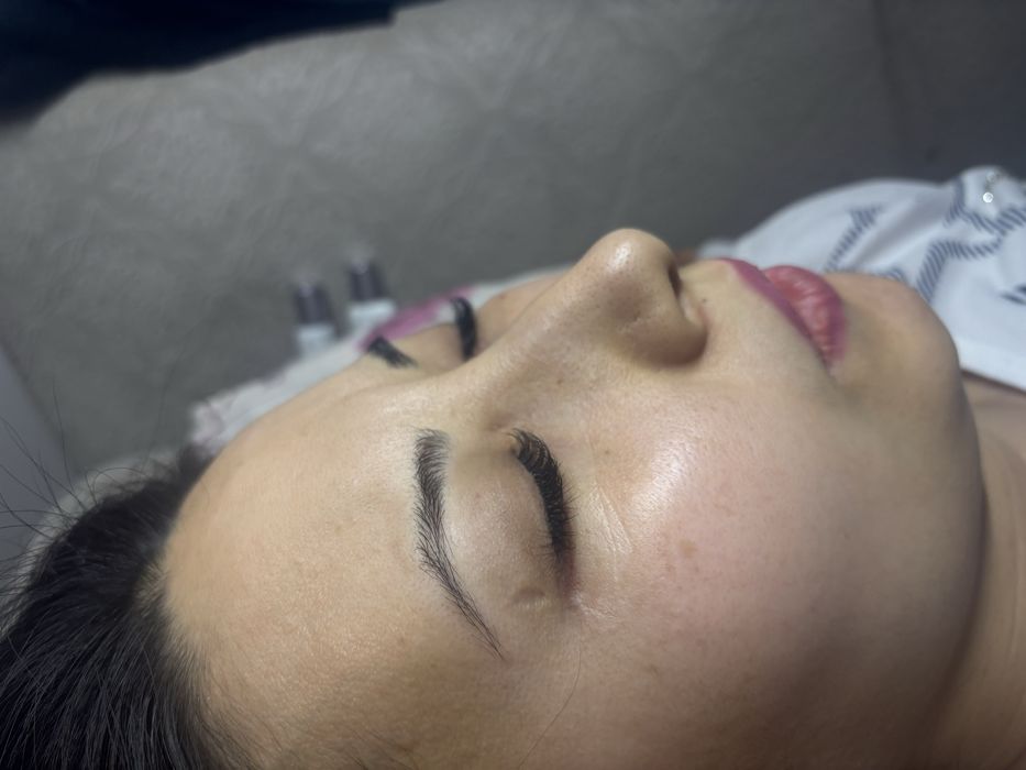 Наращивание ресниц