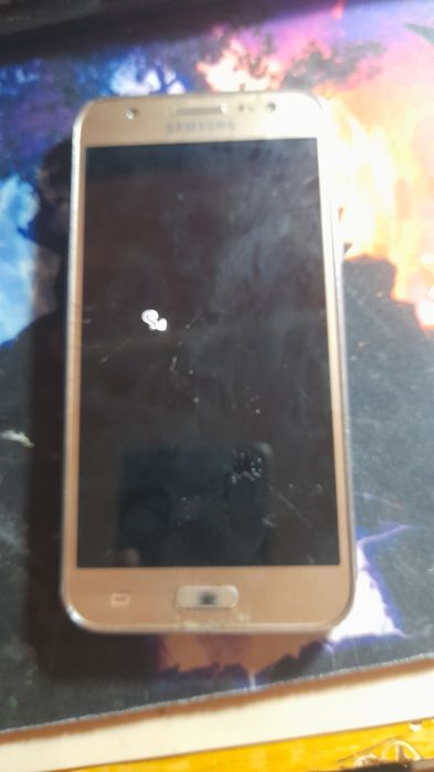 Самсунг j5  в среднем состояние