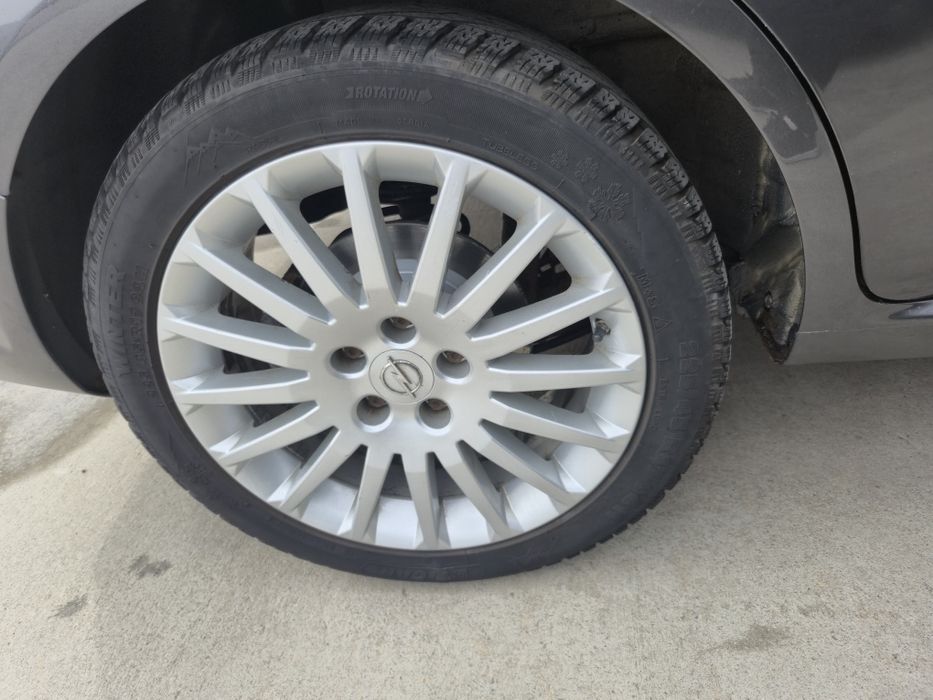 Гуми с джанти 17 Опел Вектра Сигнум Зафира Б