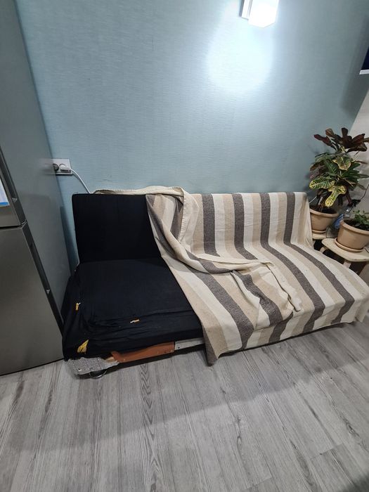 Диван - кровать , тахта