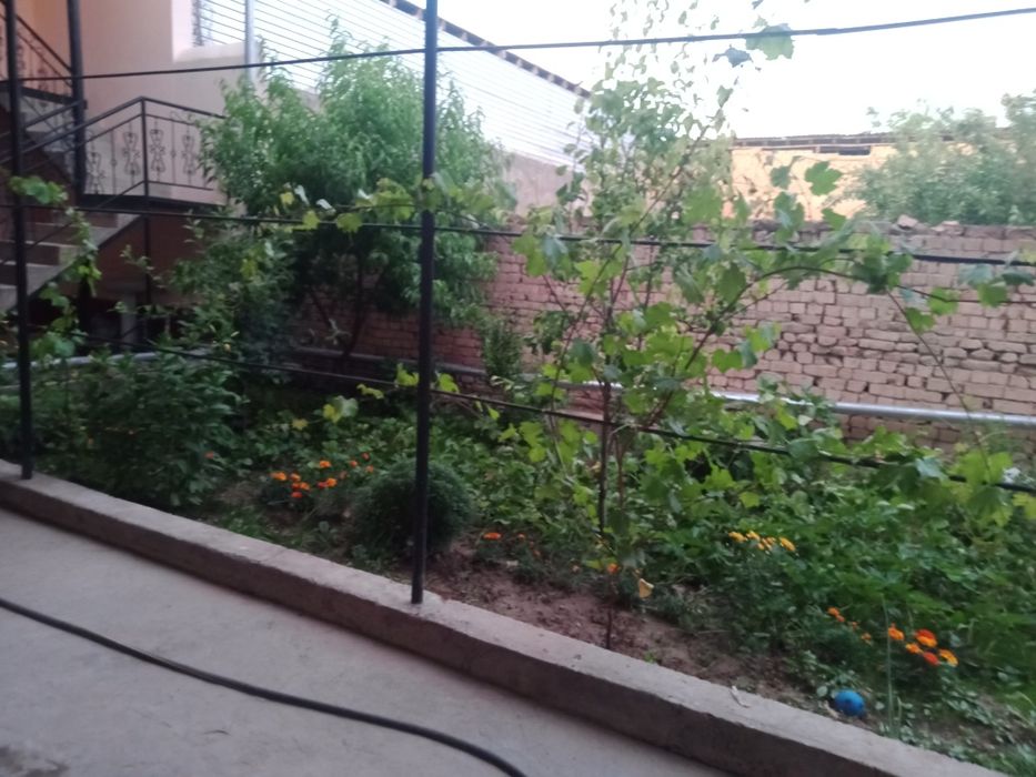 Продам свой дом 4 сот, 10 комн