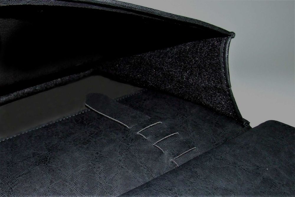 Servieta MANO cu cheie, generoasa (inclusiv pt. laptop), piele rezistenta, Made in Germany, NOUA