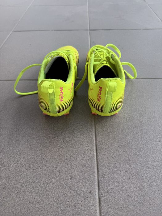 Ghete de fotbal Puma marimea 37