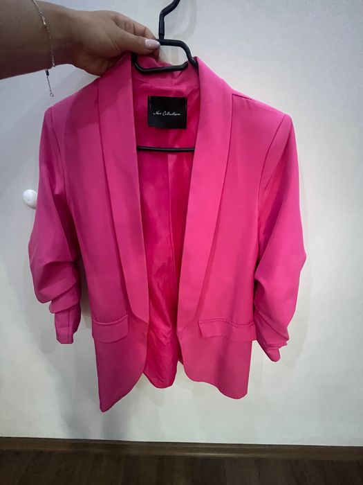 Розово дамско сако