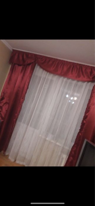 Комплект штор с покрывалам.