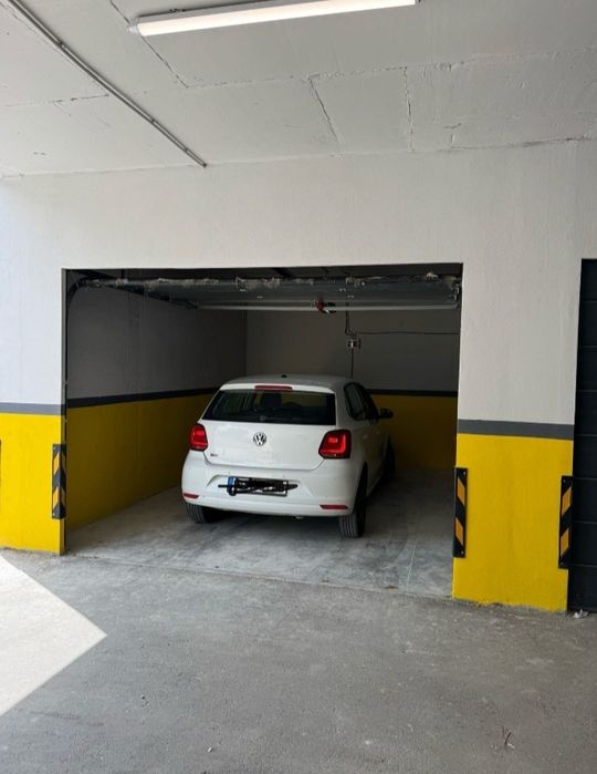 ГАРАЖ ПОД НАЕМ - булевард "Република"81